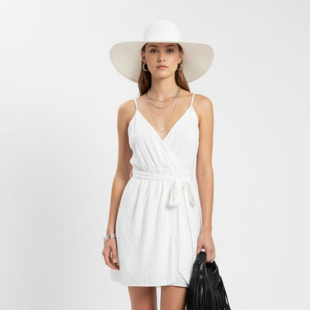 Forever 21 White Sleeveless Wrap‎ Mini Dress NEW L